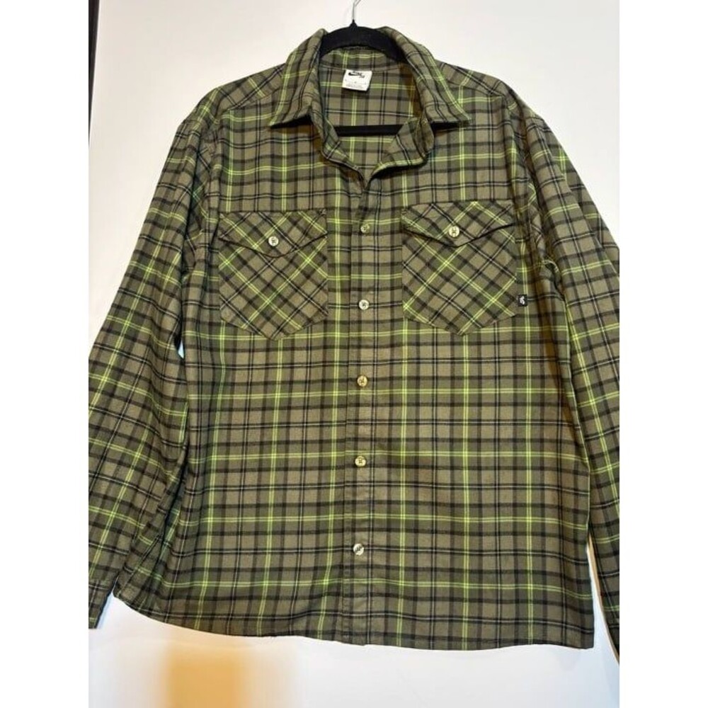 Nike Men's Shirt